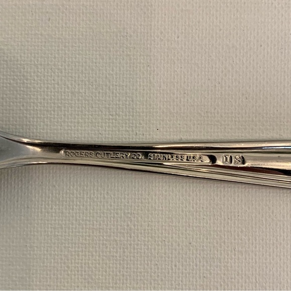 Rogers IS Stainless USA LAWNCREST 7.75" Slotted Serving Spoon Flatware Cutlery - Picture 7 of 10